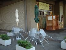 2005年初秋　東京国立博物館にて　アジアンカフェ「準備中」