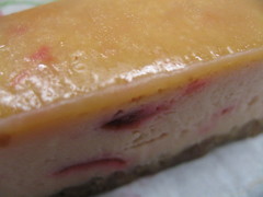 桜とチェリーのチーズケーキ