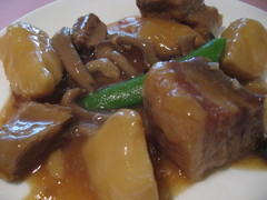 里芋と豚バラ肉の醤油煮